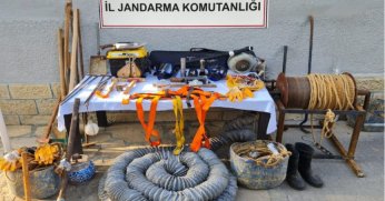 Define arayan 5 kişi suçüstü yakalandı