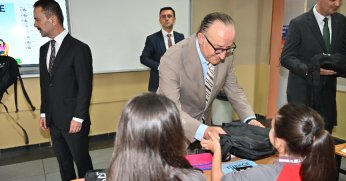 KSO’dan öğrencilere okul çantası ve kırtasiye malzemesi desteği