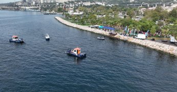 Hereke sahilinde kıyı ve deniz temizliği