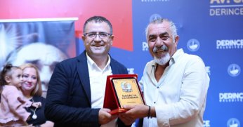 Masal Bebek İçin El Ele