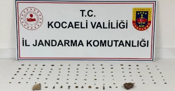 Jandarmanın durdurduğu araçtan tarihi eser çıktı