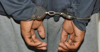 Haklarında hapis cezası bulunan 2 kişi yakalandı