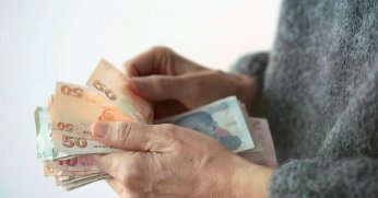 En düşük emekli maaşı açlık sınırın üzerinde en az 25 bin lira olmalı