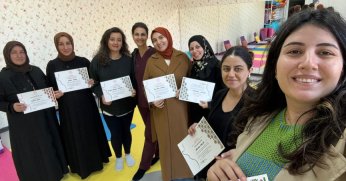 GEBE OKULU MEZUN VERMEYE DEVAM EDİYOR