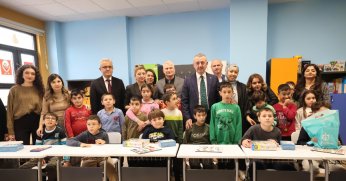 Özel çocukların, Büyükakın sevgisi