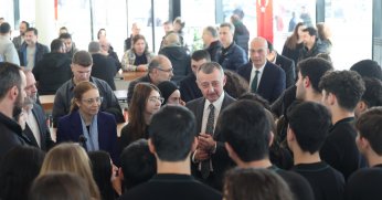 Büyükşehir’den İzmit’e 7/24 açık kütüphane