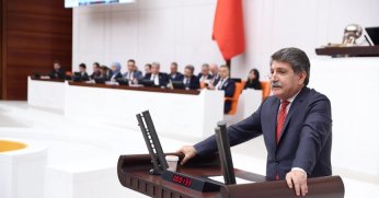 VATANDAŞ BANKALARA VE FAİZE ÇALIŞIYOR!