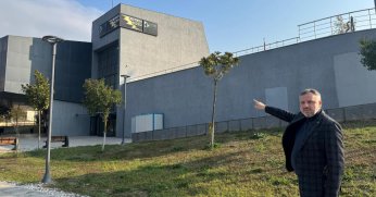 Dokuzlar: “Hayatları lay lay lomla geçenlerin İzmit’ten kopuk icraatları”