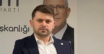 Vatandaş evlerinde soğuktan donarken Belediye şov peşinde