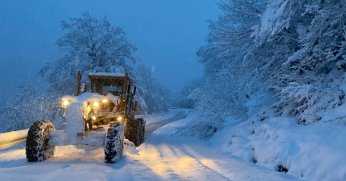 Büyükşehir, karla mücadelede alarma geçti