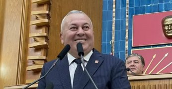 Senin Diploman var mı?