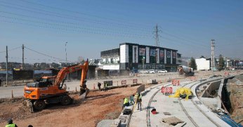 Alikahya Tramvay Hattı güzergâhına otopark yapılıyor 