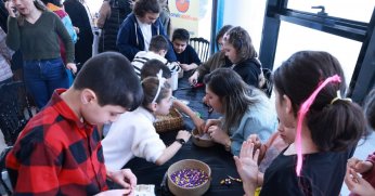 KO-MEK, bayram öncesi çocukları sevindirdi