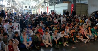 SEKA Kâğıt Müzesi’nde Karagöz ve Hacivat eğlendirdi