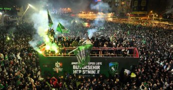 Şampiyonluk gecesinde coşku hiç dinmedi