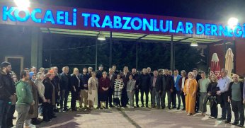 PROF. DR. SEZER ŞENER KOMSUOĞLU, KOCAELİ TRABZONLULAR DERNEĞİ'NDE HEMŞEHRİLERİYLE BULUŞTU