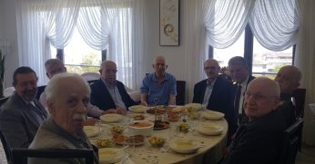 Eski Dostlar’dan İsmet Kaya’ya ziyaret