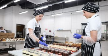 Hollandalı öğrenciler Antikkapı’da staj yaptı