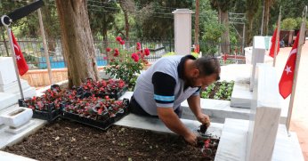 Mezarlıklar bayram ziyaretine hazır