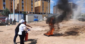 Büyükşehir İtfaiyesi’nden uygulamalı eğitimi