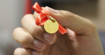 Altın haftayı zirvede tamamladı