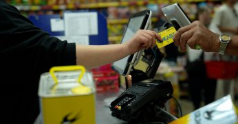 Büyükşehir’den 25 bin haneye 41 Kart desteği