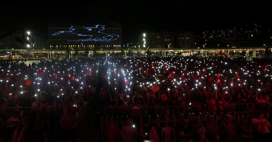 BÜYÜK ZAFER ÇİFTE KONSERLE TAÇLANACAK