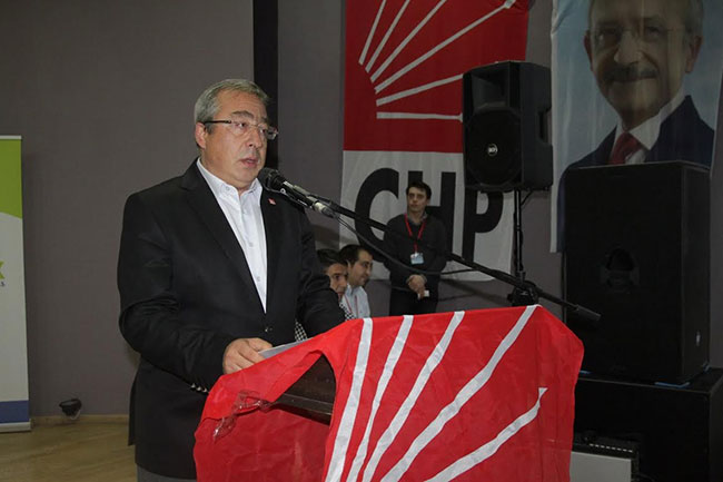 CHP İzmit’ten GÖVDE GÖSTERİSİ