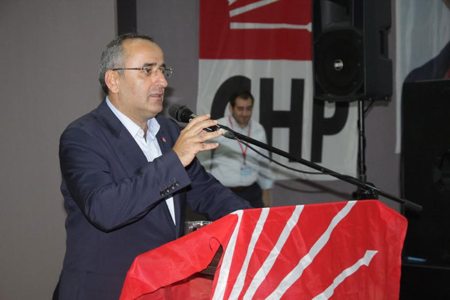 CHP İzmit’ten GÖVDE GÖSTERİSİ