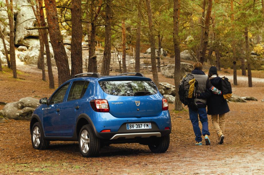 Dacia Sandero Stepway - Biraz Yükselmek İstermisiniz