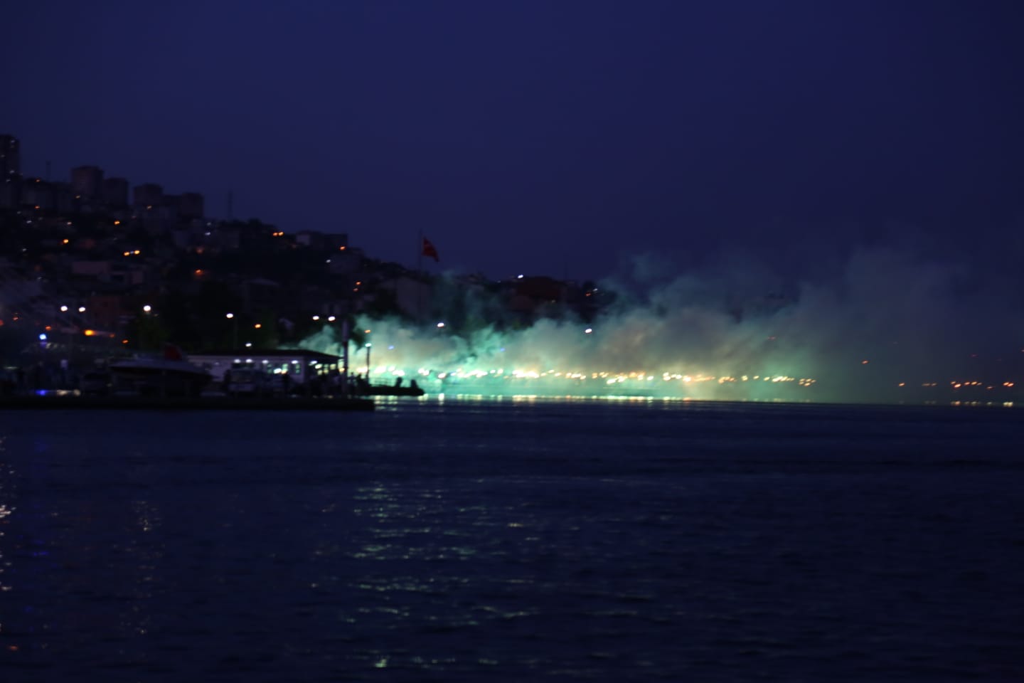 Yeşil-Siyah Şampiyon Kocaelispor